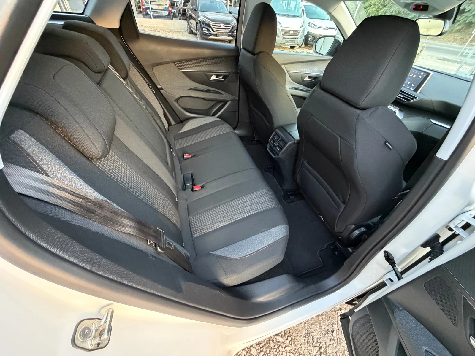 Peugeot 3008 HDI* LED* AVTOMAT* 01.2020 | Mobile.bg � ����������� 8
