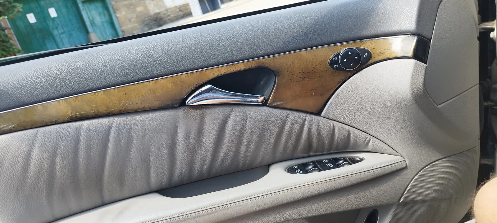 Mercedes-Benz 280, снимка 8 - Автомобили и джипове - 56474013