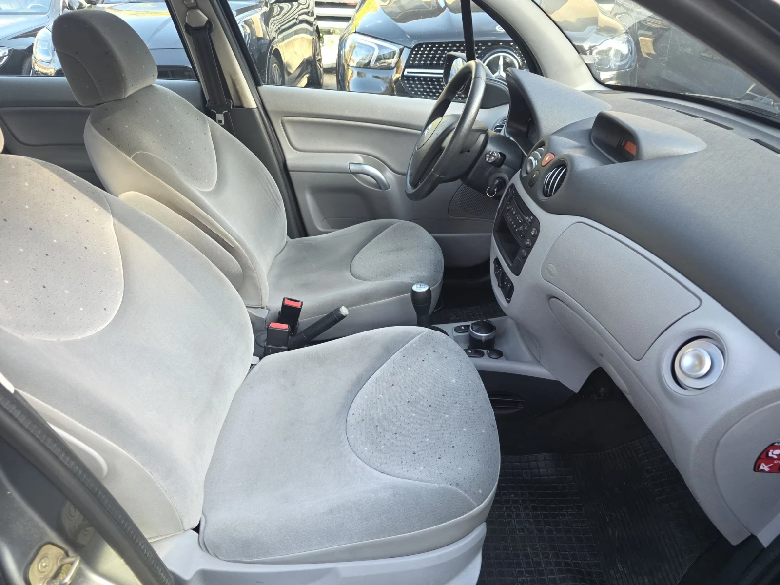 Citroen C3 1.4 HDI/107000KM, снимка 8 - Автомобили и джипове - 56713489