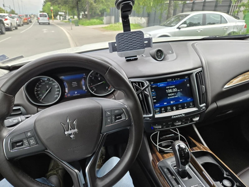 Maserati Levante, снимка 5 - Автомобили и джипове - 50207512