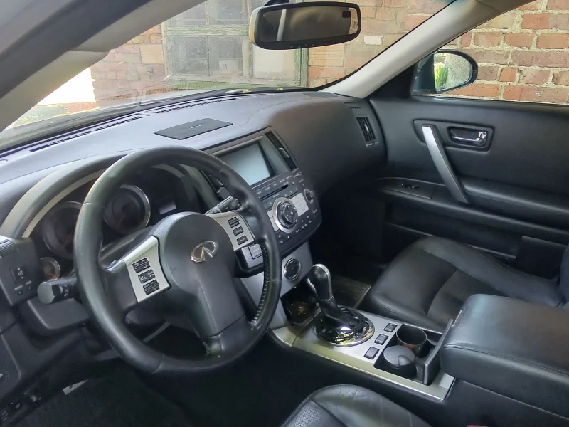 Infiniti Fx 35, снимка 8 - Автомобили и джипове - 52026733