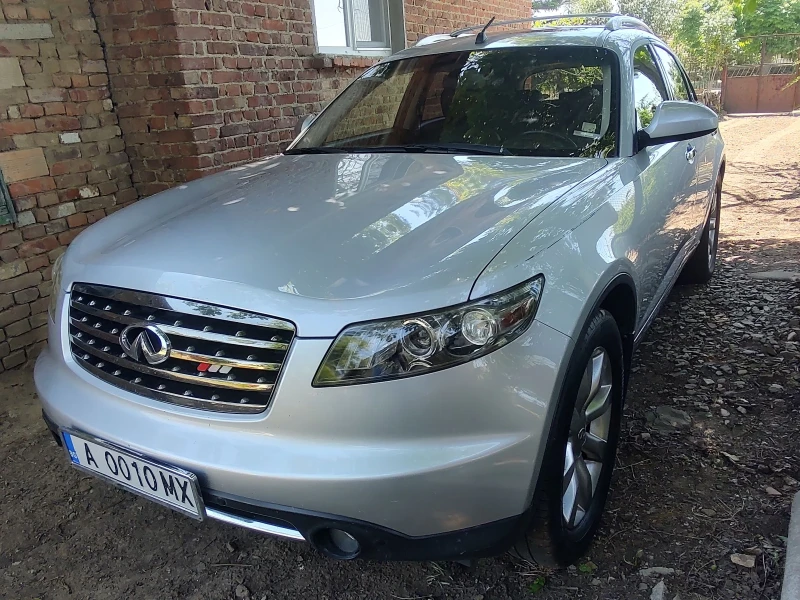 Infiniti Fx 35, снимка 5 - Автомобили и джипове - 52026733