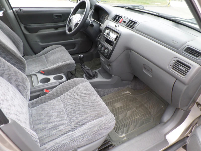 Honda Cr-v 2.0 Basis, снимка 11 - Автомобили и джипове - 52789521