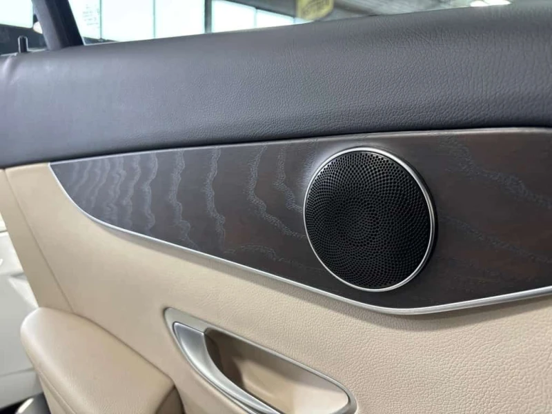 Mercedes-Benz GLC * GLC300| 4MATIC| NAV| CREAMSEATS| AMGALLOYS| WOOD, снимка 17 - Автомобили и джипове - 53516335