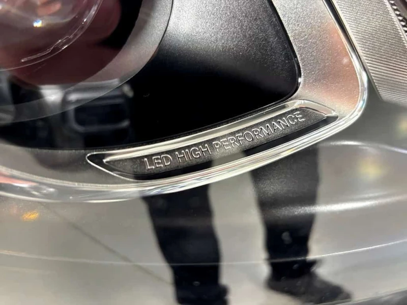 Mercedes-Benz GLC * GLC300| 4MATIC| NAV| CREAMSEATS| AMGALLOYS| WOOD, снимка 3 - Автомобили и джипове - 53516335