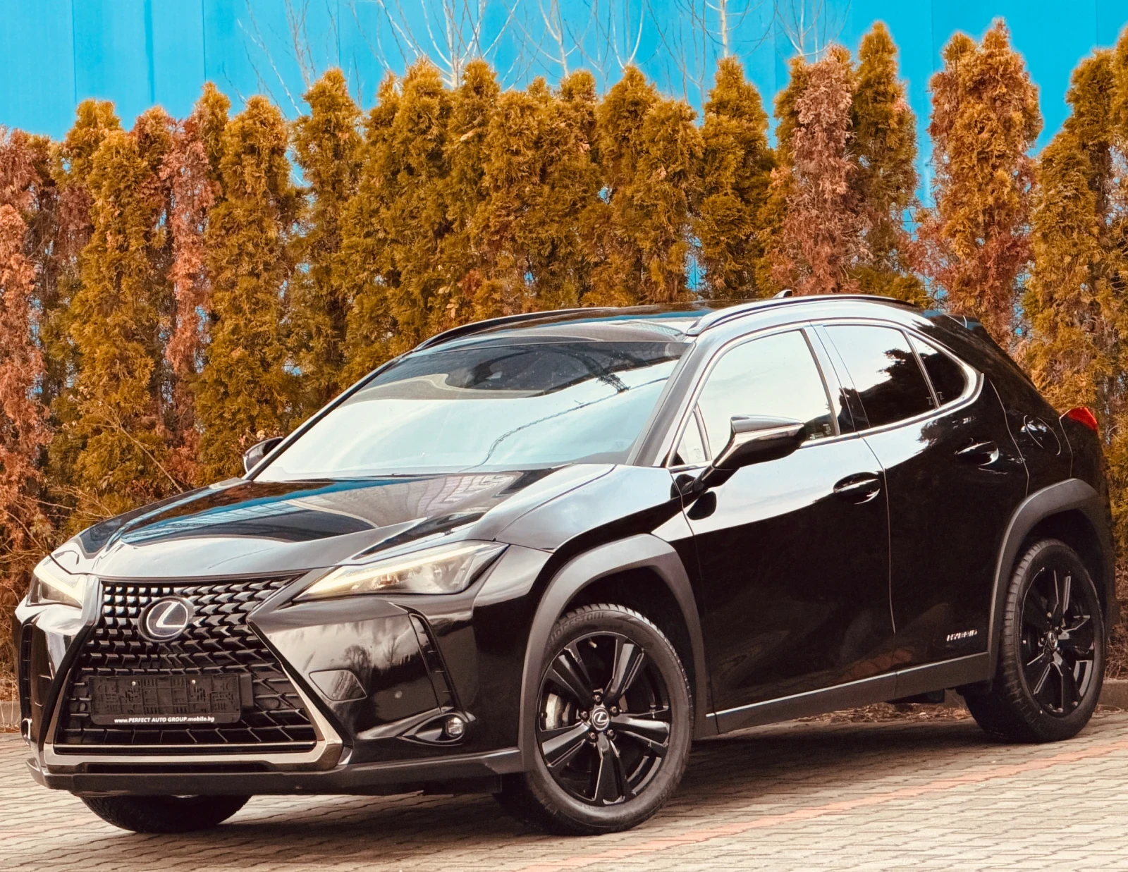Lexus UX 250h 2.0HYBRID-184КС-4Х4-KEYLESS-ПОДГРЕВ-НАВИ-КАТО НОВ , снимка 1