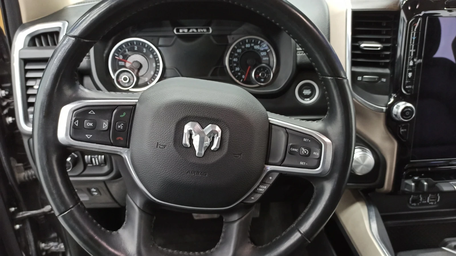 Dodge RAM 1500 5.7 LARAMIE - изображение 8