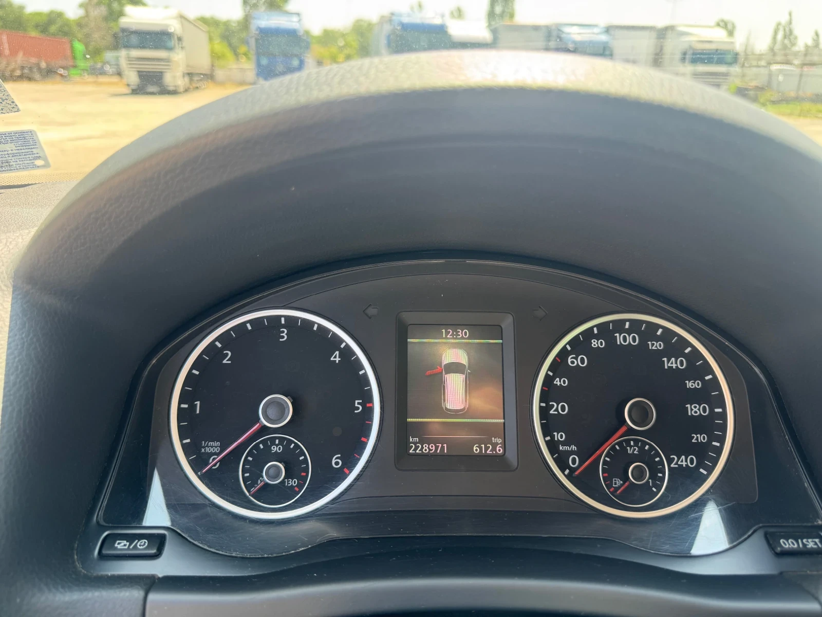 VW Tiguan  - изображение 8