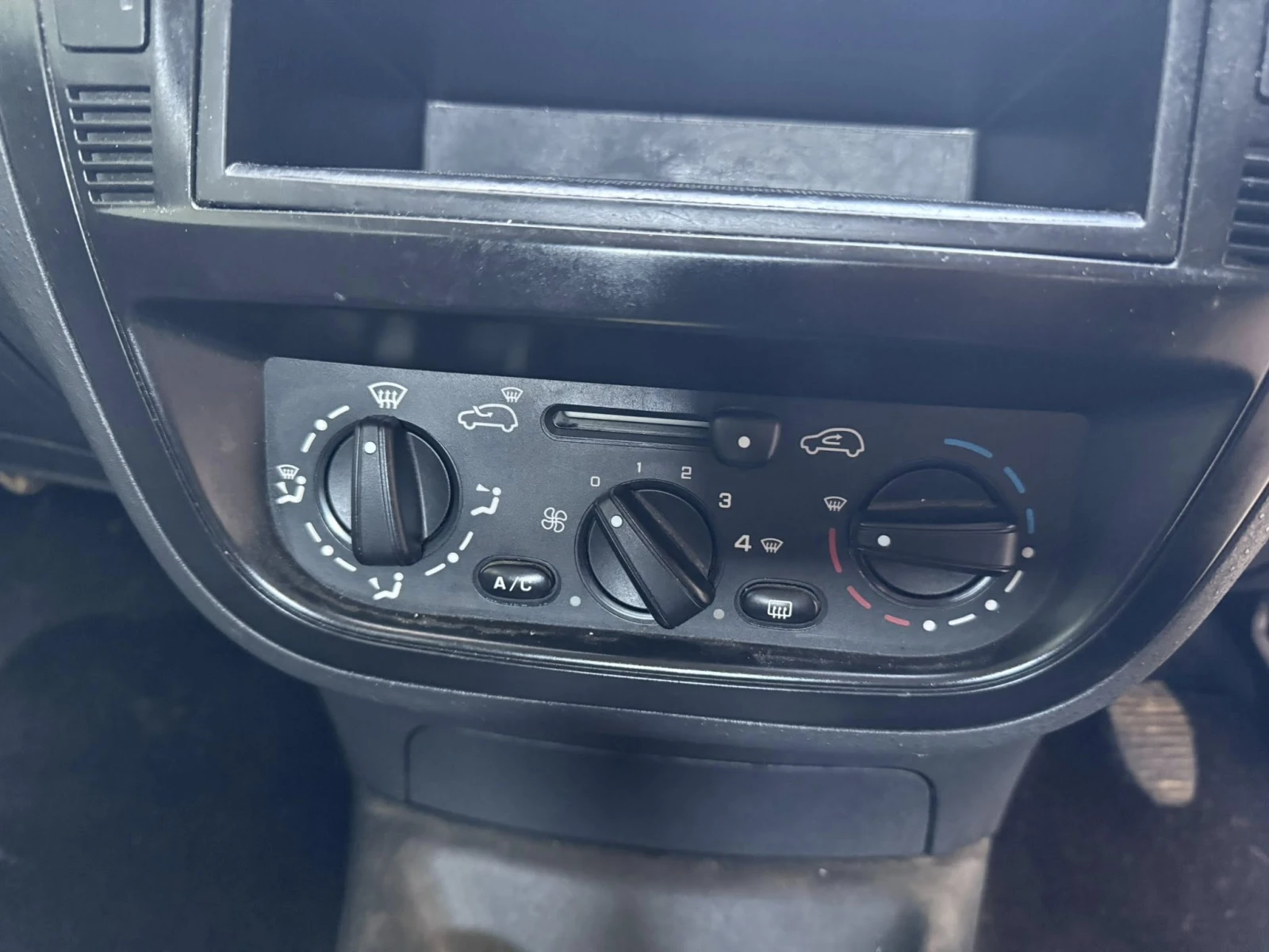 Citroen C3  1.4i 75 | Mobile.bg � ����������� 5