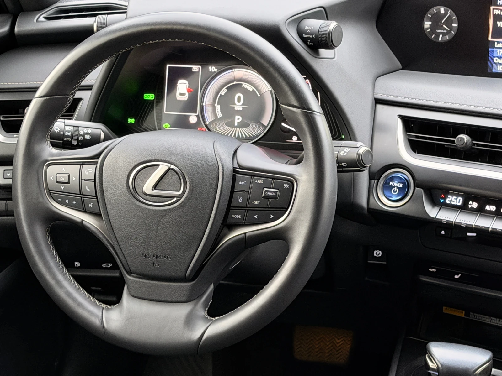 Lexus UX 250h 2.0HYBRID-184��-4�4-KEYLESS-�������-����-���� ���  | Mobile.bg � ����������� 12