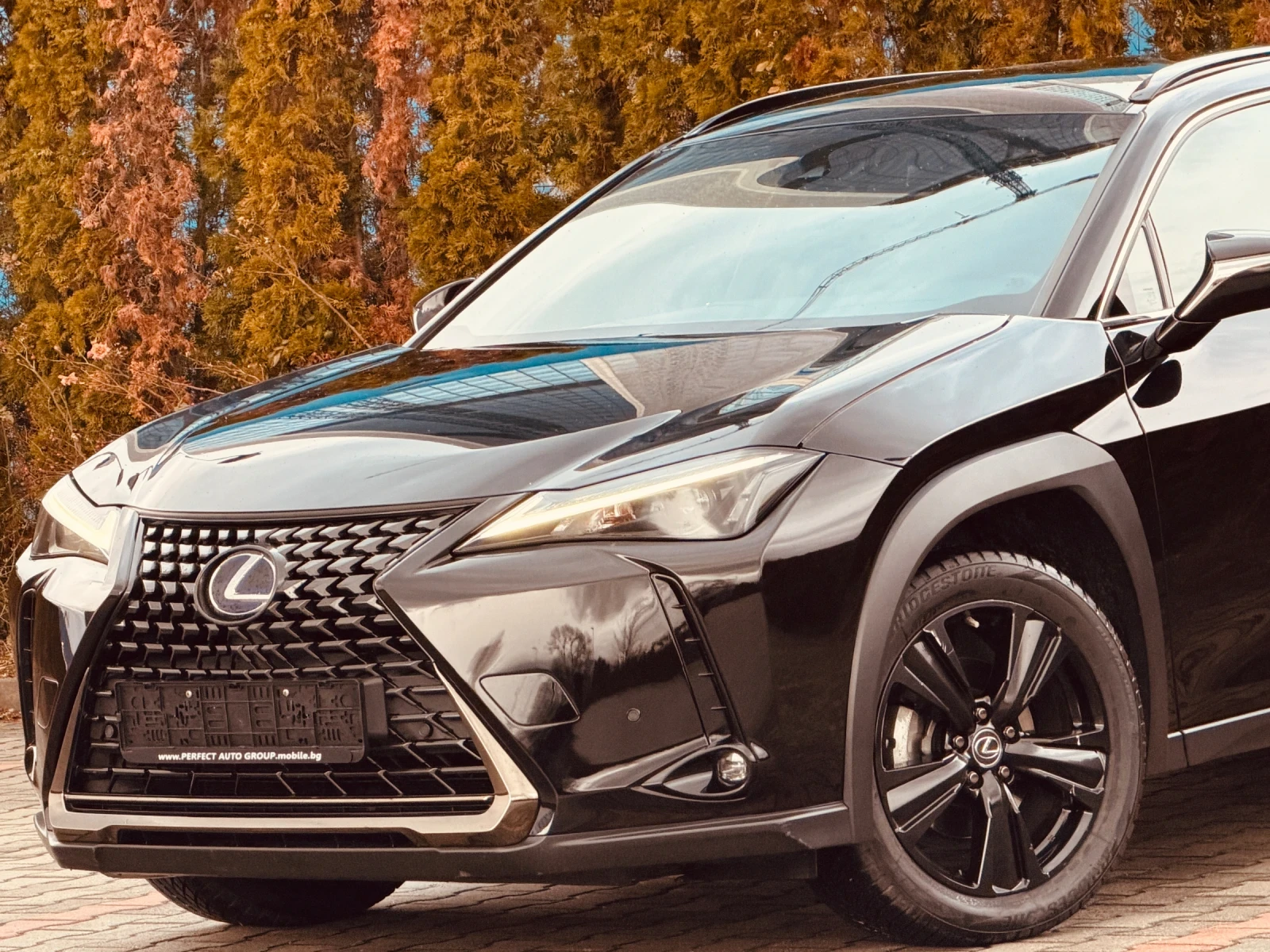 Lexus UX 250h 2.0HYBRID-184��-4�4-KEYLESS-�������-����-���� ���  | Mobile.bg � ����������� 2