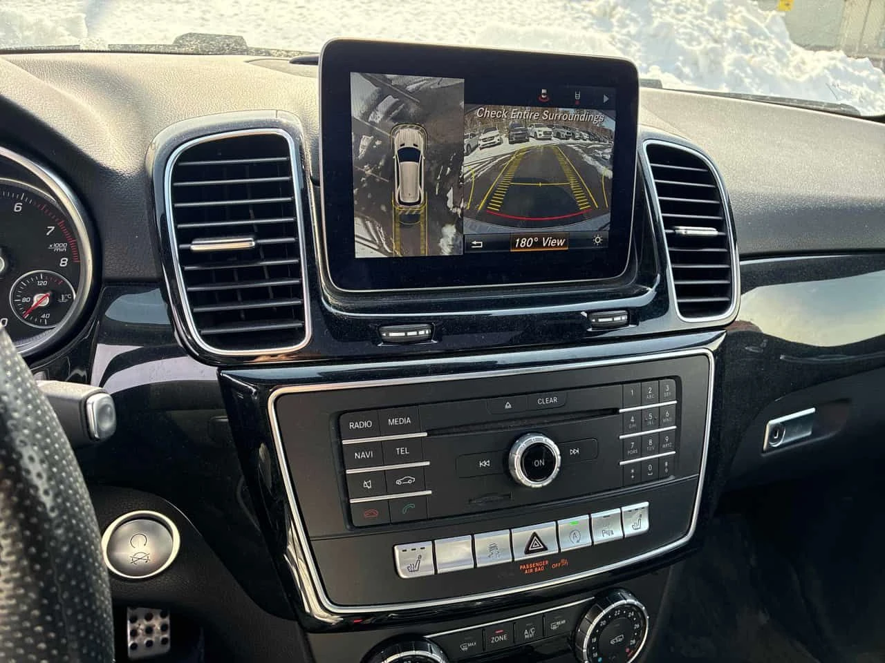 Mercedes-Benz GLE 400 АМГ ПАКЕТ/CARFAX/Подгрев/Пано/360 Камера/Клип, снимка 9 - Автомобили и джипове - 53978629