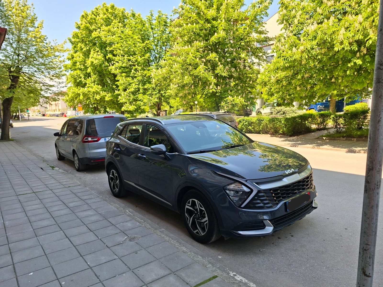 Kia Sportage 1.6 hibrid, снимка 3 - Автомобили и джипове - 54510224