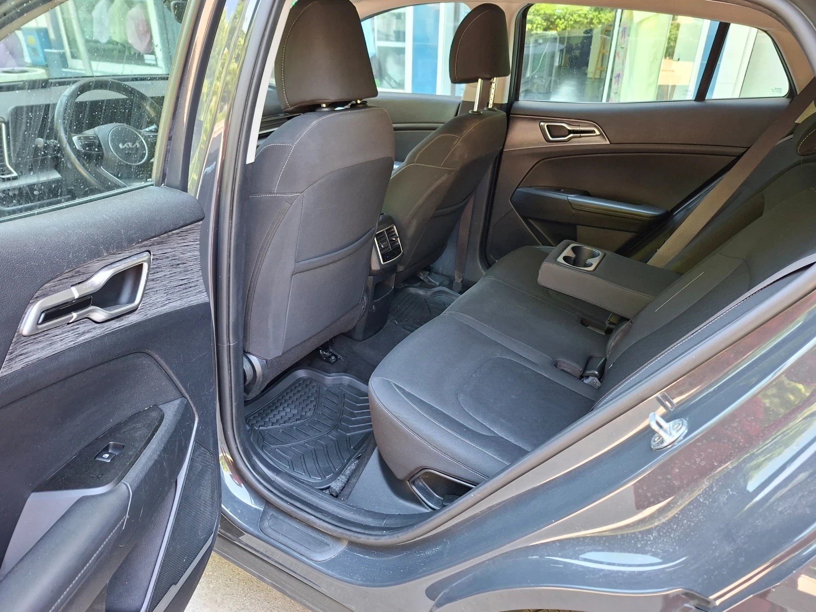 Kia Sportage 1.6 hibrid, снимка 10 - Автомобили и джипове - 54510224