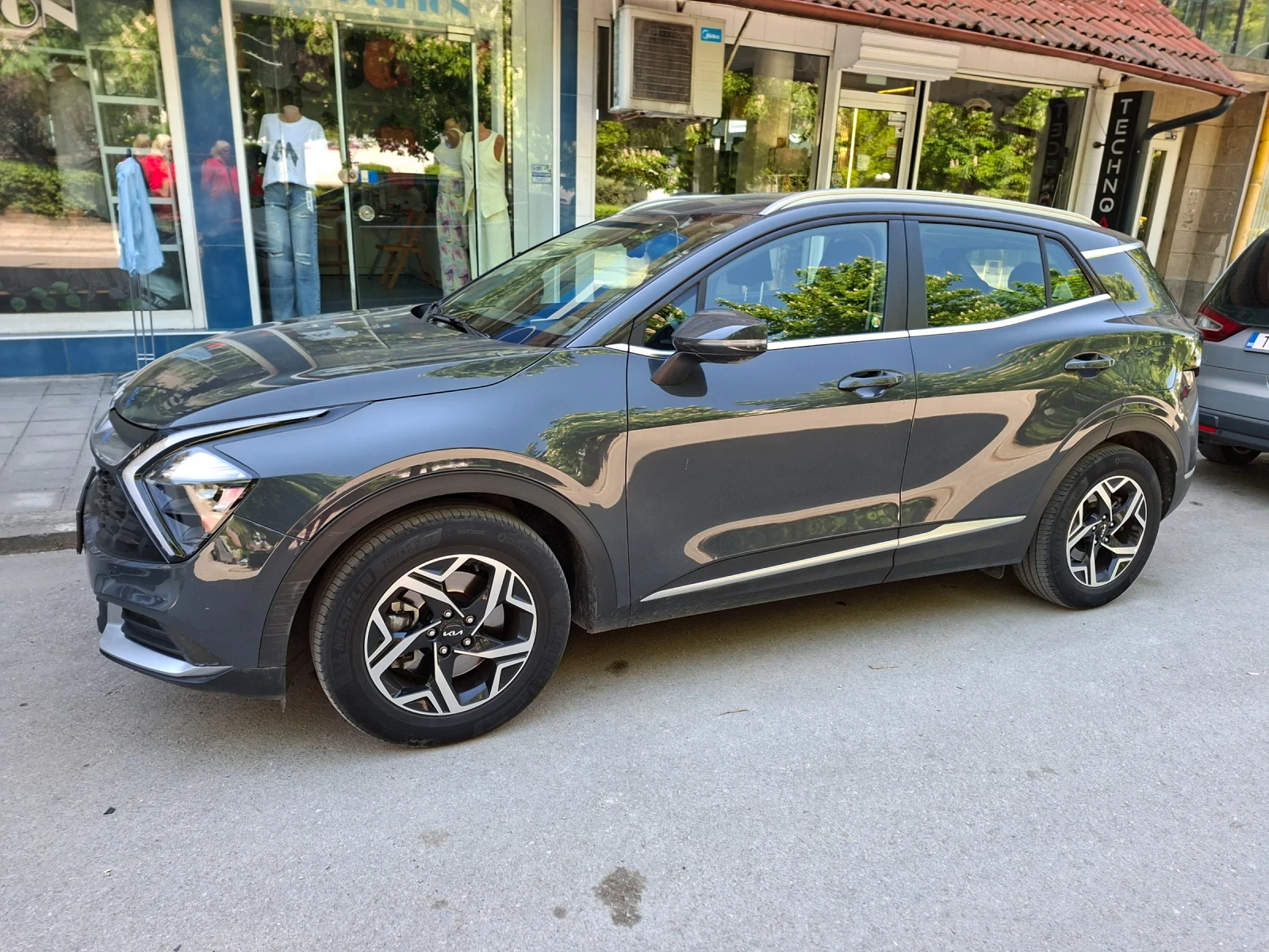 Kia Sportage 1.6 hibrid, снимка 5 - Автомобили и джипове - 54510224