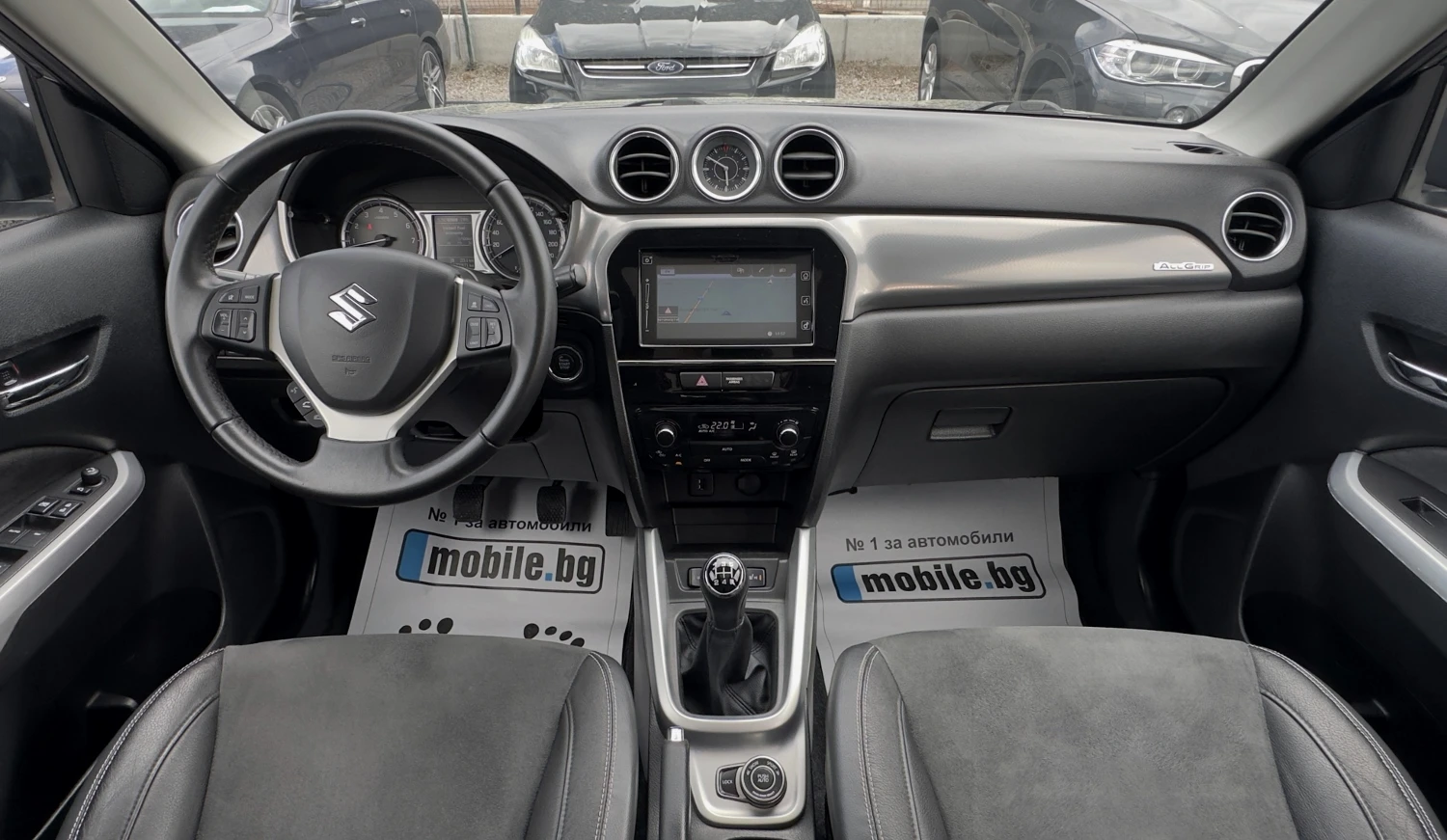 Suzuki Vitara 1.6i 4x4 Distronic Кожа Подгрев Панорама Камера, снимка 7 - Автомобили и джипове - 54574115