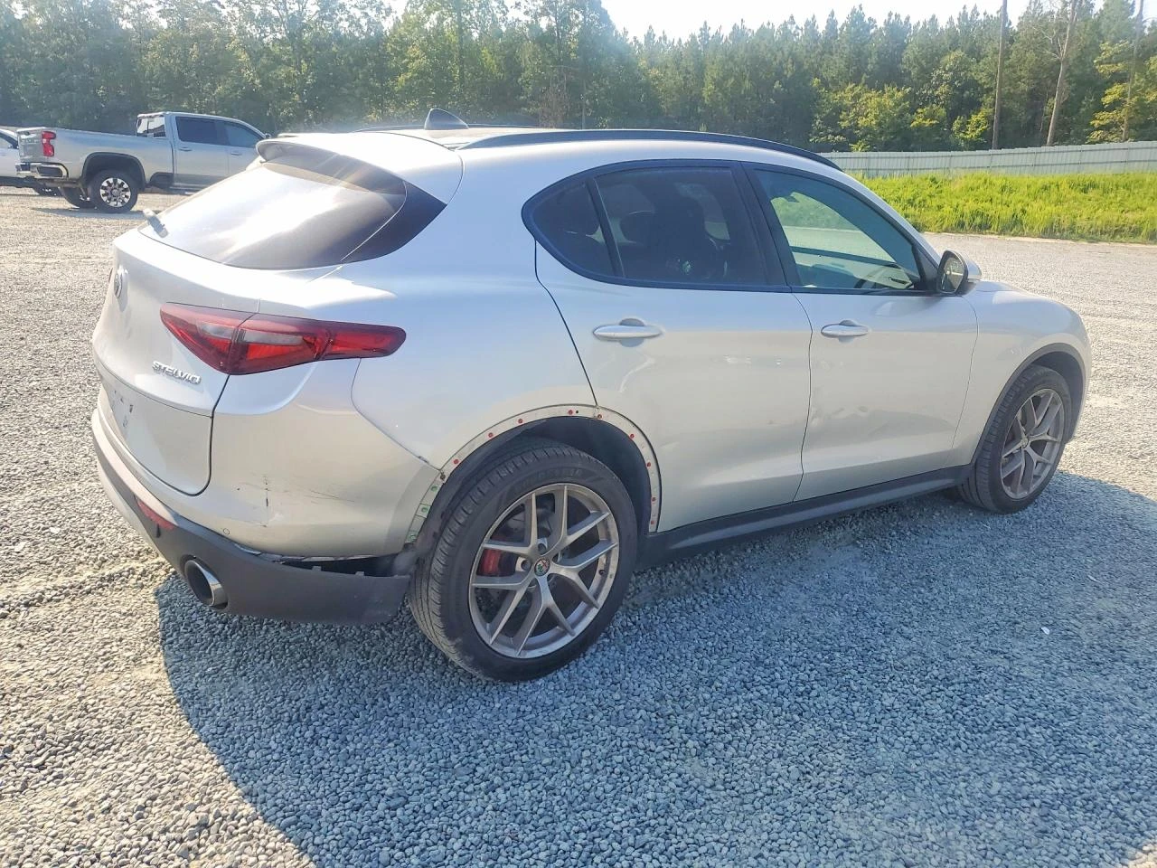 Alfa Romeo Stelvio TI SPORT| HARMAN| DISTRONIC| ПАНО, снимка 4 - Автомобили и джипове - 55446987