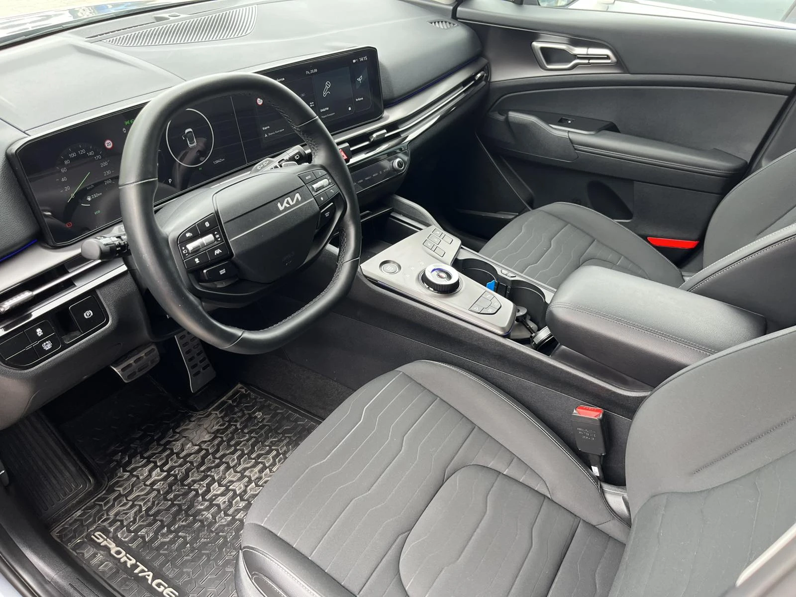 Kia Sportage Executive, снимка 14 - Автомобили и джипове - 56251145
