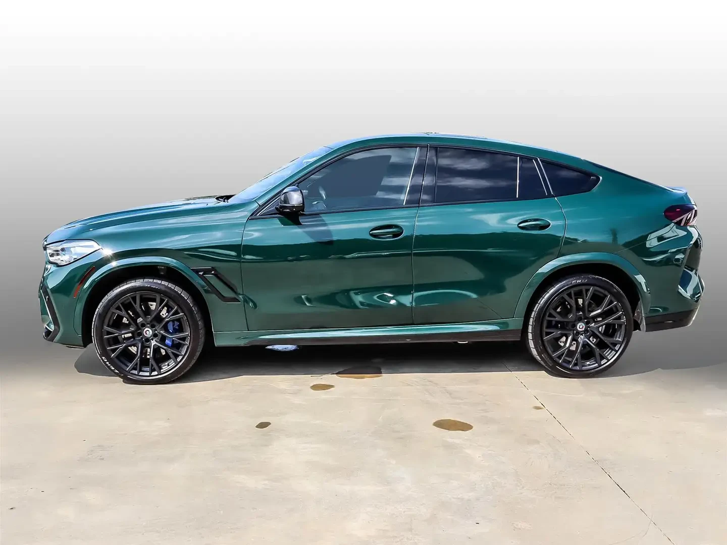 BMW X6 M COMPETITION/БЕЗ ПЪРВОНАЧАЛНА ВНОСКА/Ultimate PKG, снимка 2 - Автомобили и джипове - 56299560