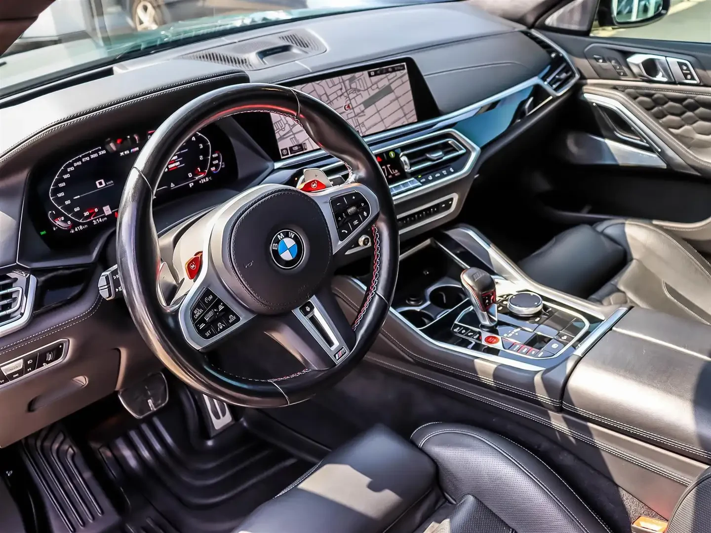 BMW X6 M COMPETITION/БЕЗ ПЪРВОНАЧАЛНА ВНОСКА/Ultimate PKG, снимка 9 - Автомобили и джипове - 56299560