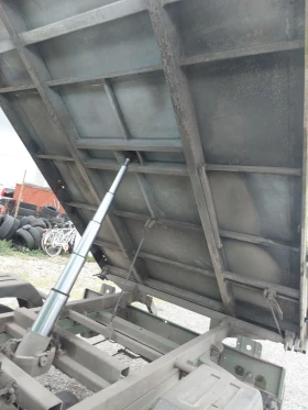 Mercedes-Benz Sprinter ТРИстранен самосвал, Б категория, Ориг.КМ и БОЯ, снимка 11