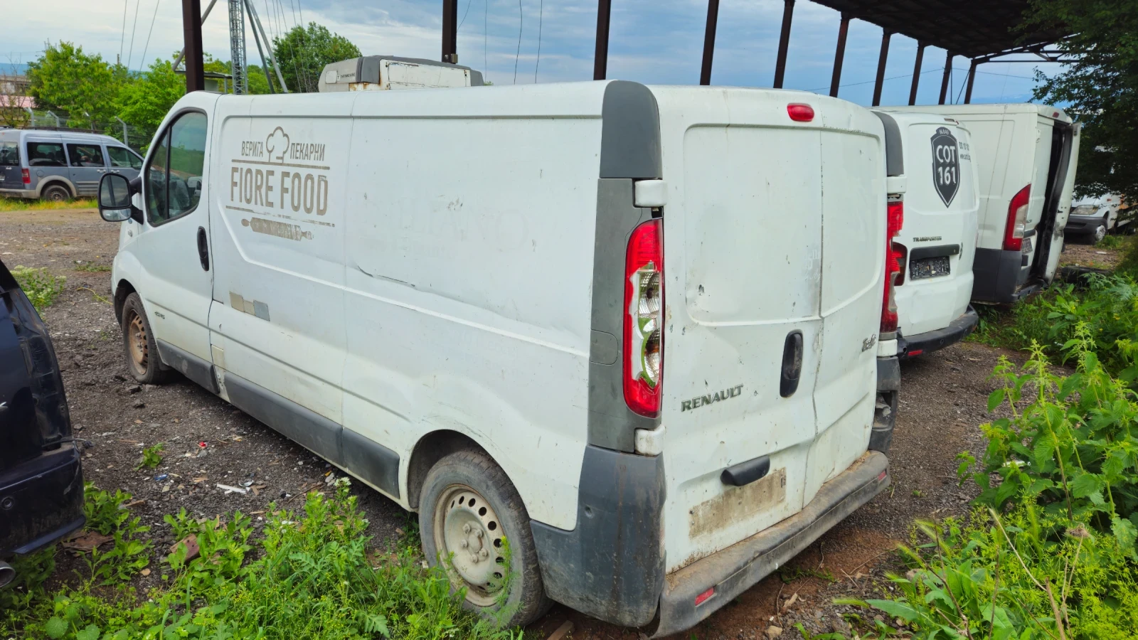 Renault Trafic 2.0dci/на части , снимка 4 - Бусове и автобуси - 54611435