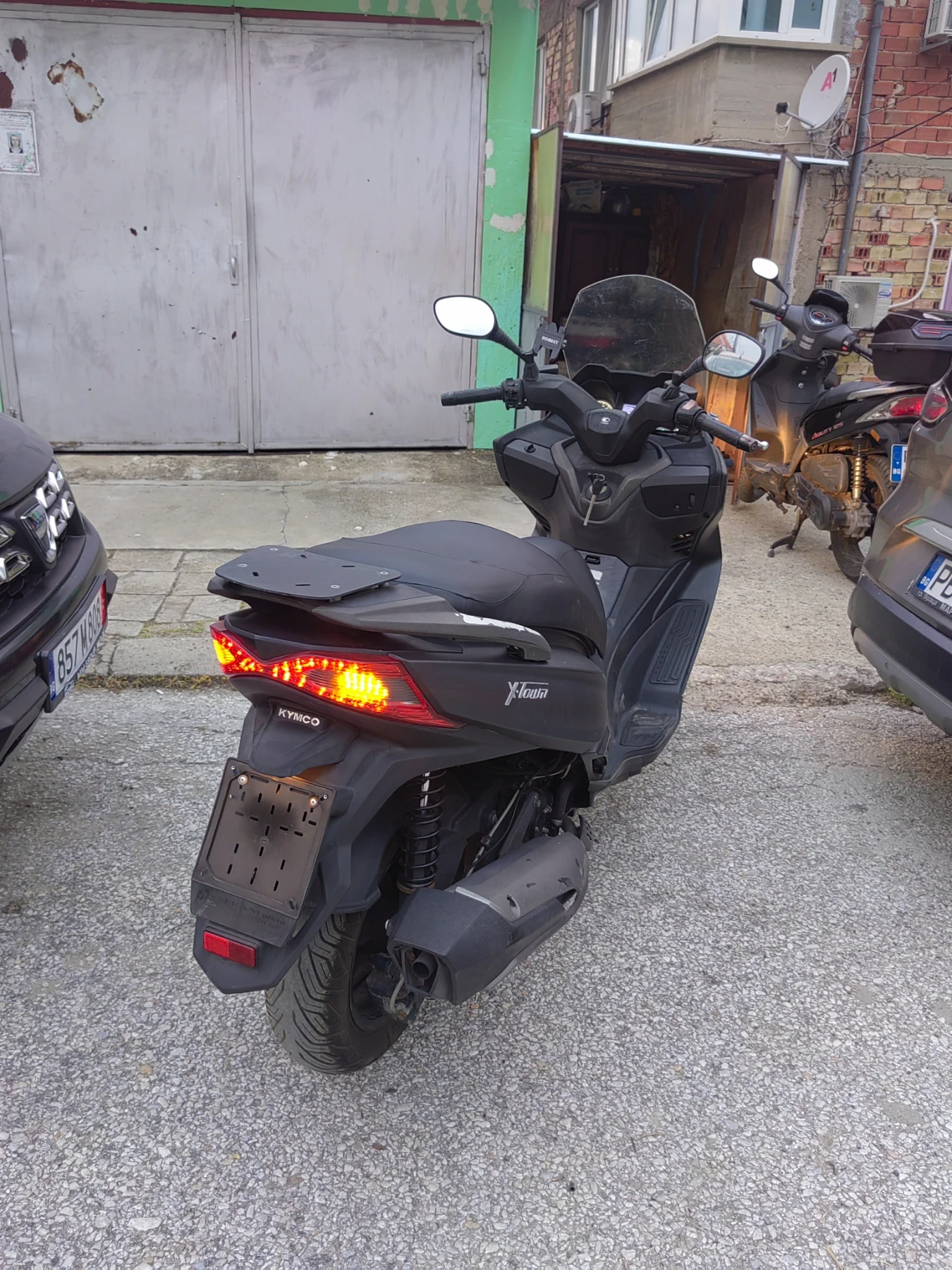 Kymco Downtown X-town 300i, снимка 3 - Мотоциклети и мототехника - 54310212