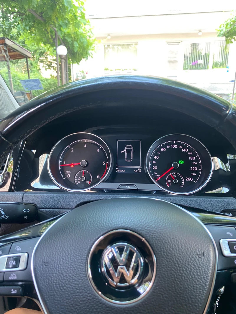 VW Golf 7 1.6 TDI, снимка 14 - Автомобили и джипове - 47382385