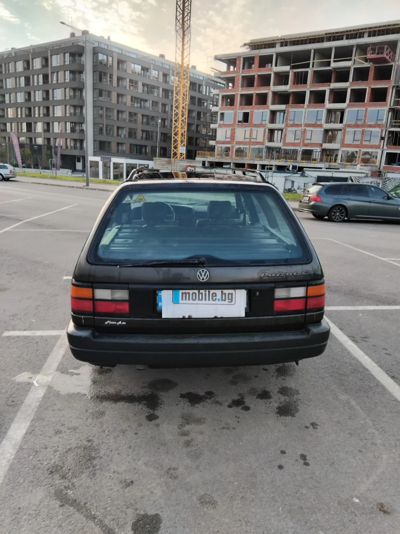 VW Passat 1.8 моно, снимка 5 - Автомобили и джипове - 47983026