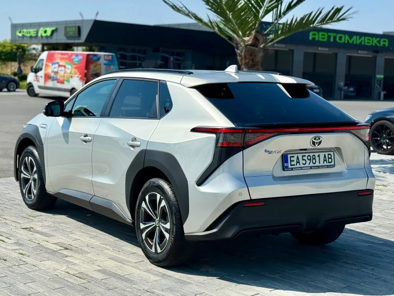 Toyota bZ4X Гаранционна, снимка 7 - Автомобили и джипове - 52486396