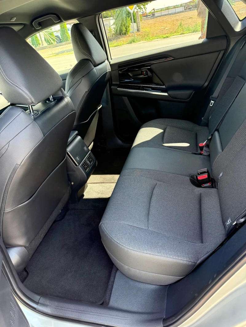 Toyota bZ4X Гаранционна, снимка 12 - Автомобили и джипове - 52486396