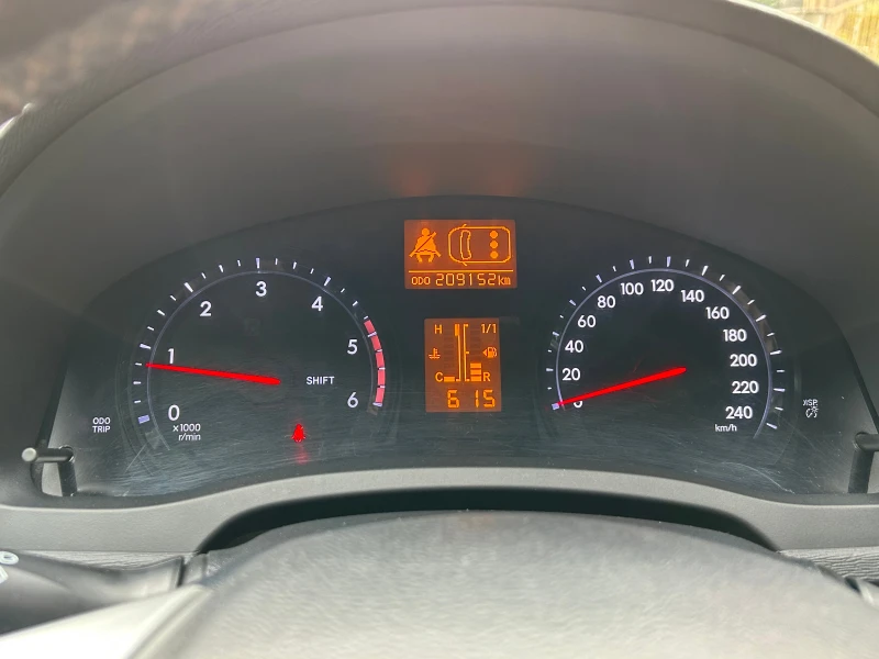 Toyota Avensis 2, 0D4D 124K, снимка 14 - Автомобили и джипове - 52136265