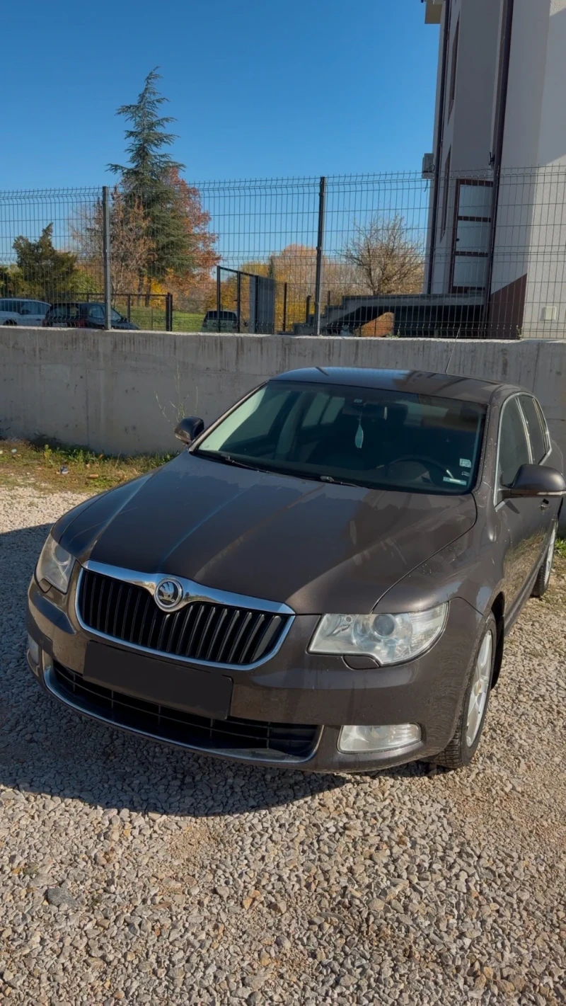 Skoda Superb, снимка 11 - Автомобили и джипове - 52823088