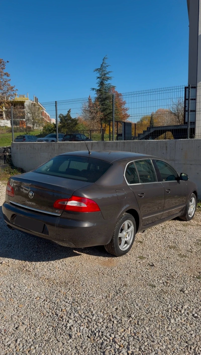 Skoda Superb, снимка 5 - Автомобили и джипове - 52823088