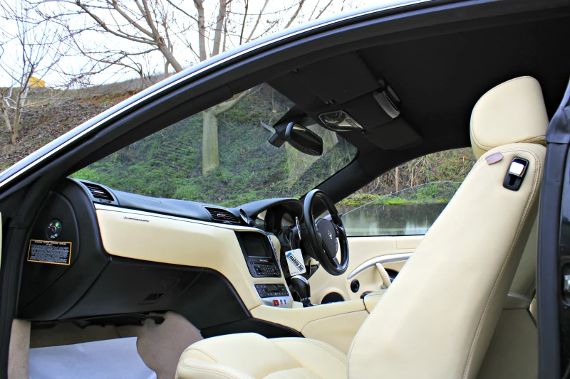 Maserati GranTurismo 4.2 V8 Black Edition, снимка 13 - Автомобили и джипове - 53288058