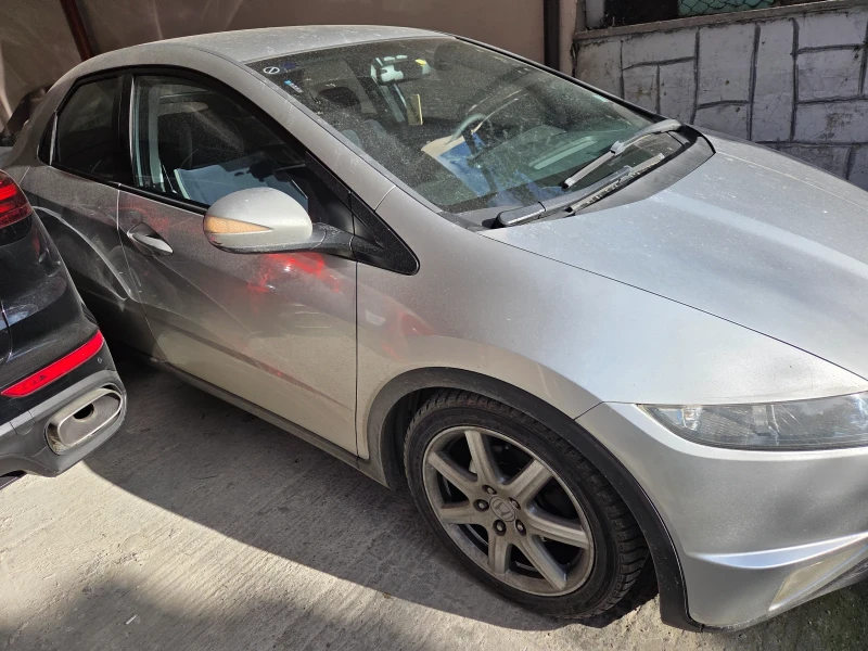 Honda Civic 8 generation 2, 2d, снимка 3 - Автомобили и джипове - 53466620
