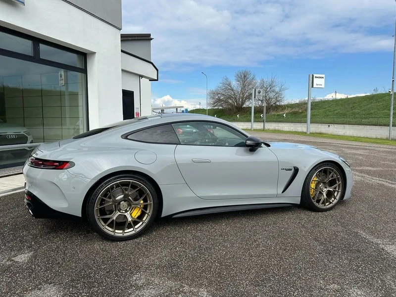 Mercedes-Benz AMG GT 63 V8 4MATIC+  - изображение 4