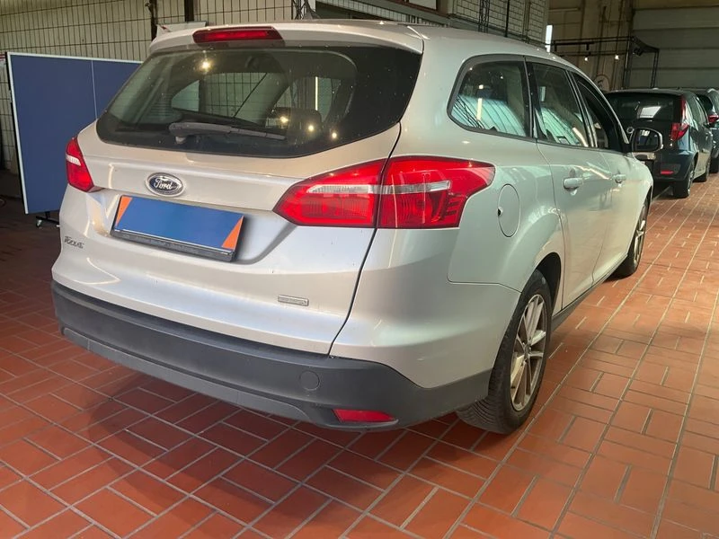 Ford Focus Focus 1.0 EcoBoost Business, снимка 2 - Автомобили и джипове - 55383104