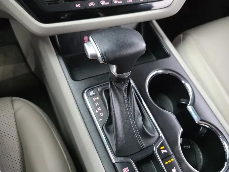 Kia Carnival 9-Seater Luxury | Mobile.bg � ����������� 9