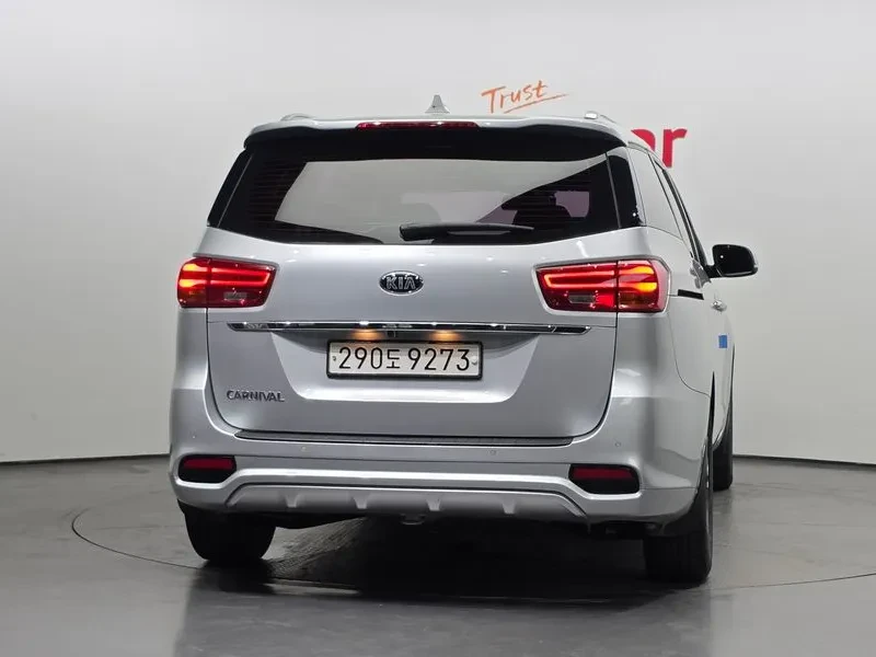 Kia Carnival 9-Seater Luxury | Mobile.bg � ����������� 4