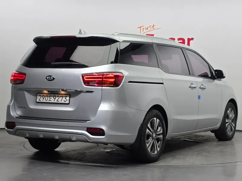Kia Carnival 9-Seater Luxury | Mobile.bg � ����������� 2