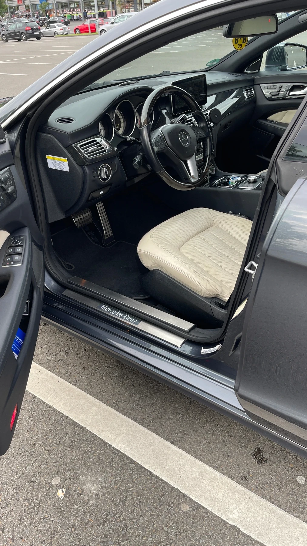 Mercedes-Benz CLS 500  - изображение 6