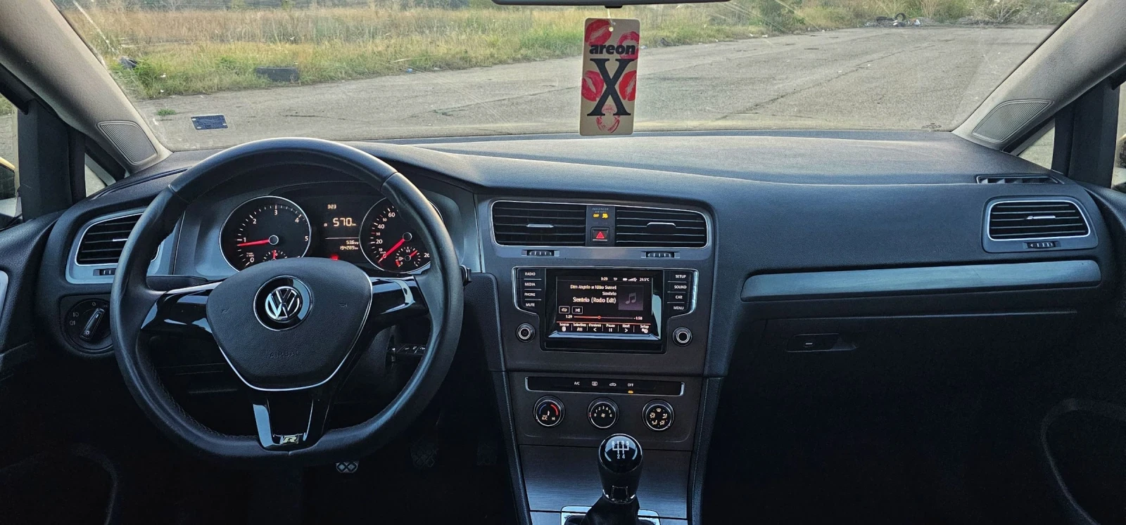 VW Golf Перфектна - изображение 6