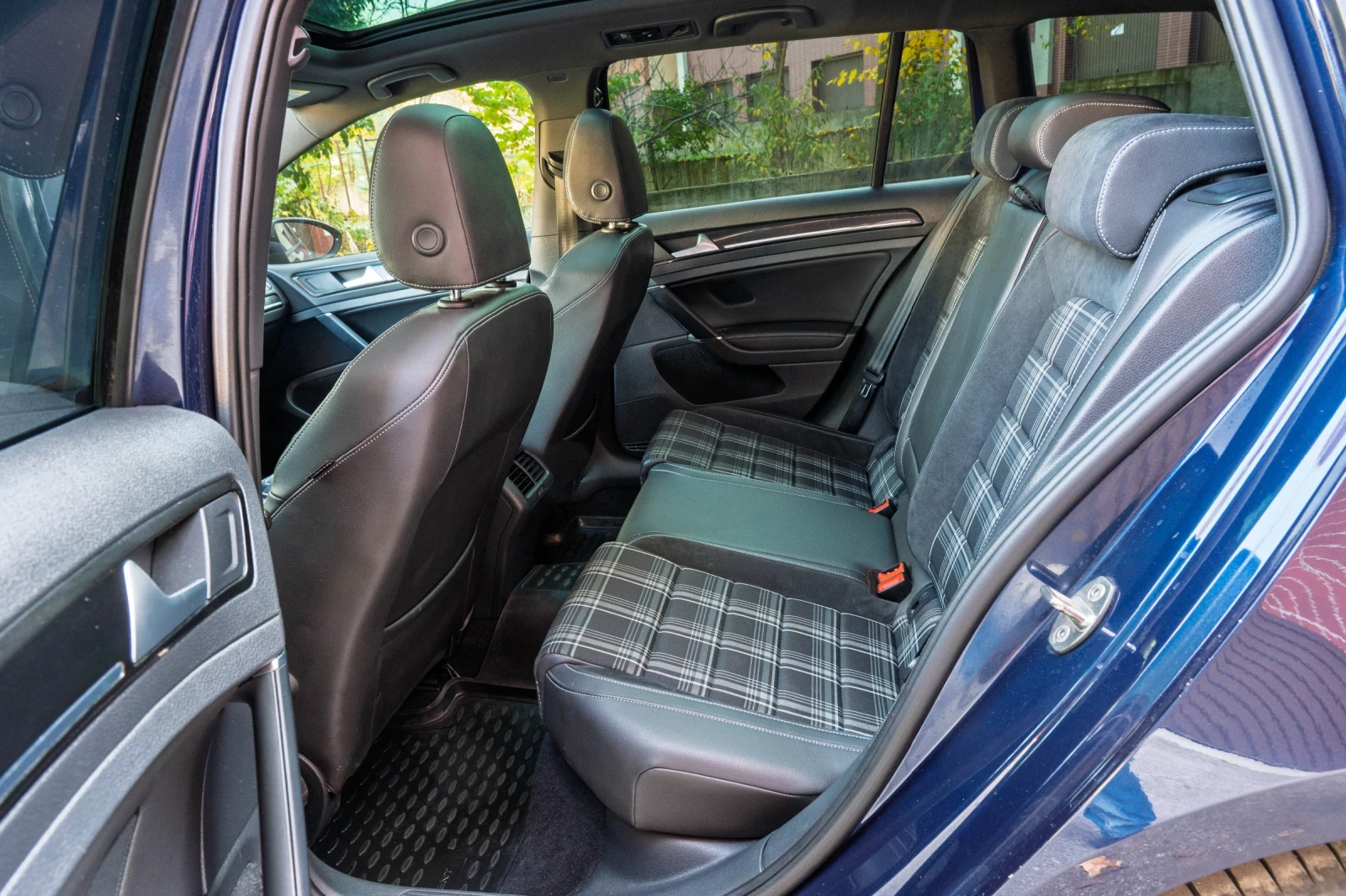 VW Golf GTD | Mobile.bg � ����������� 11