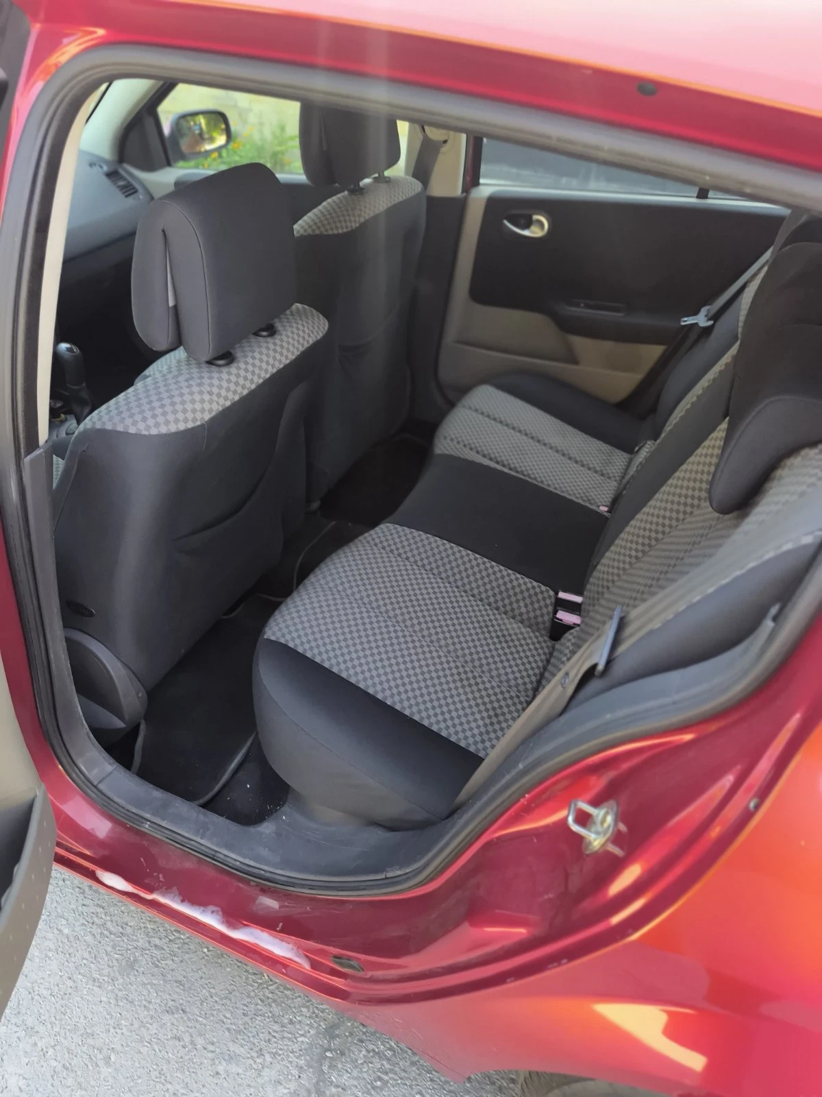 Renault Megane 1.6 - изображение 4