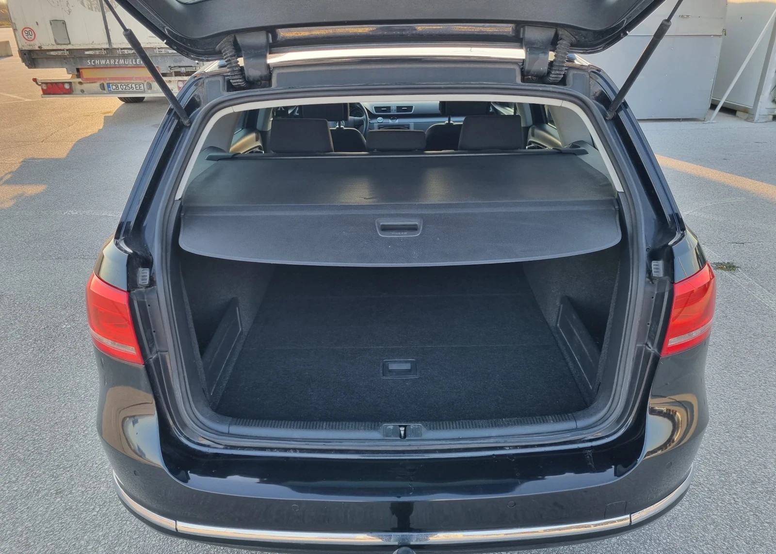 VW Passat 2.0 TDI Common rail !!, снимка 15 - Автомобили и джипове - 53931838