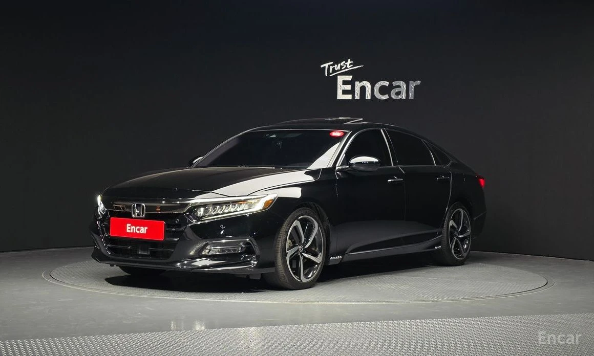 Honda Accord * 2.0T* SPORT* КОЖА* ПОДГРЕВ* HEAD-UP* ШИБИДАХ* 