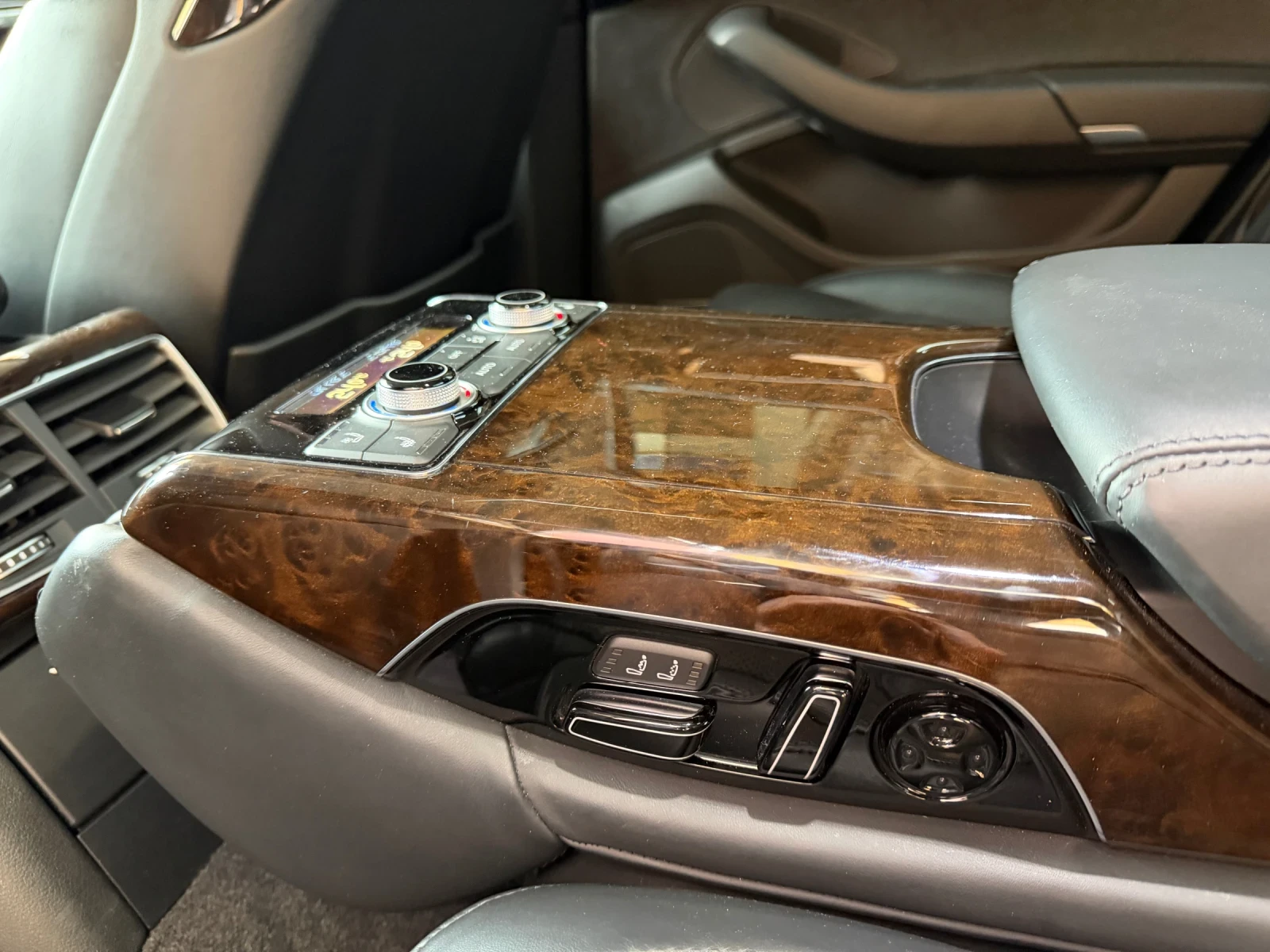 Audi A8 3.0 TDI Matrix* ГОТОВ ЛИЗИНГ, снимка 12 - Автомобили и джипове - 54198474