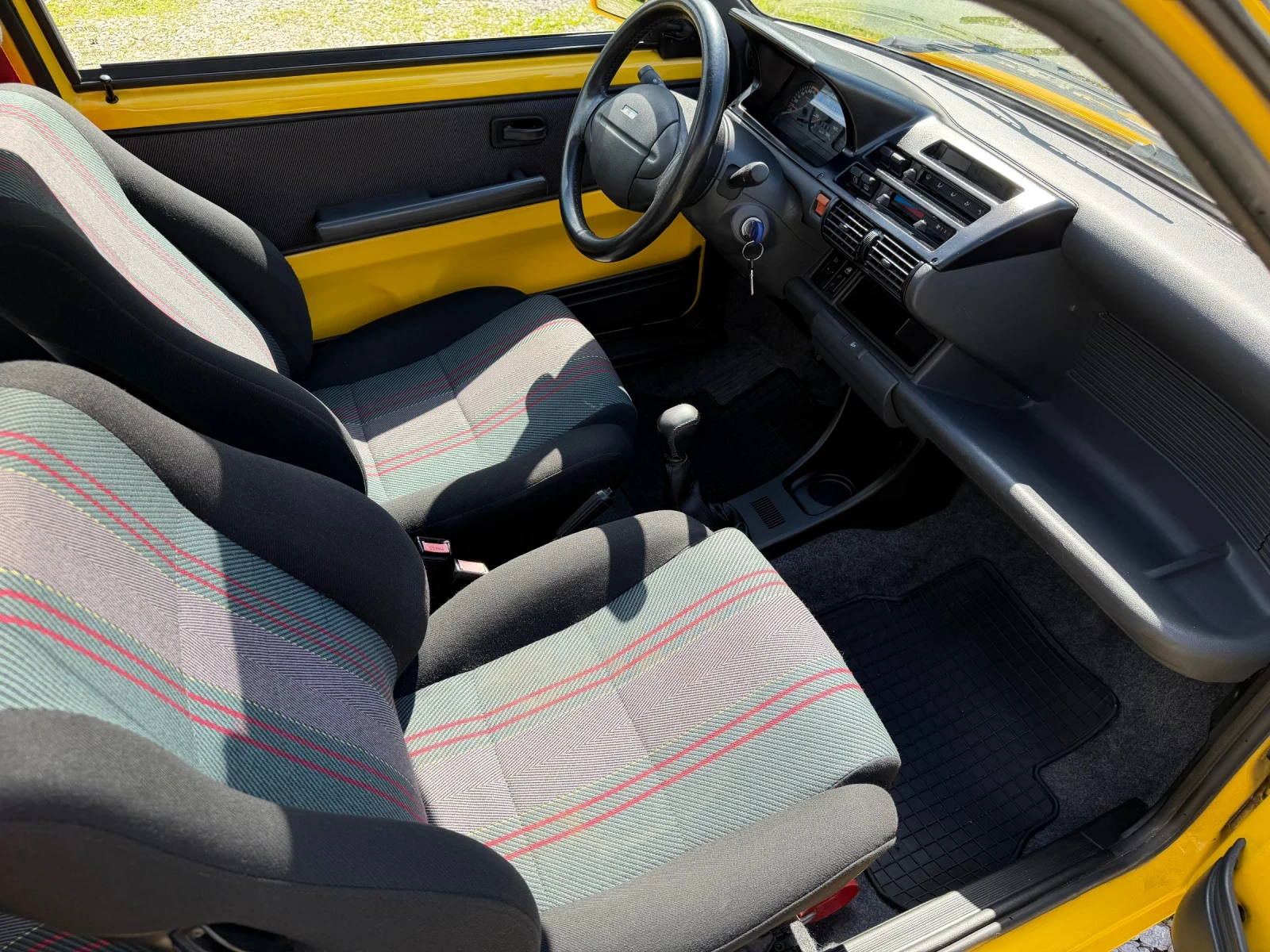 Fiat Cinquecento 1.1 Sporting / 131 700 km., снимка 14 - Автомобили и джипове - 54691492