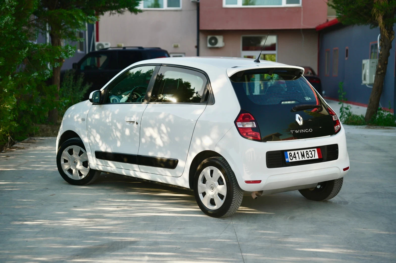 Renault Twingo 1.0, снимка 5 - Автомобили и джипове - 54936127